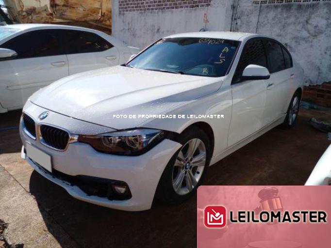 BMW 320i 18/18