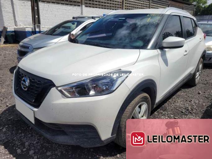 NISSAN KICKS 20/20